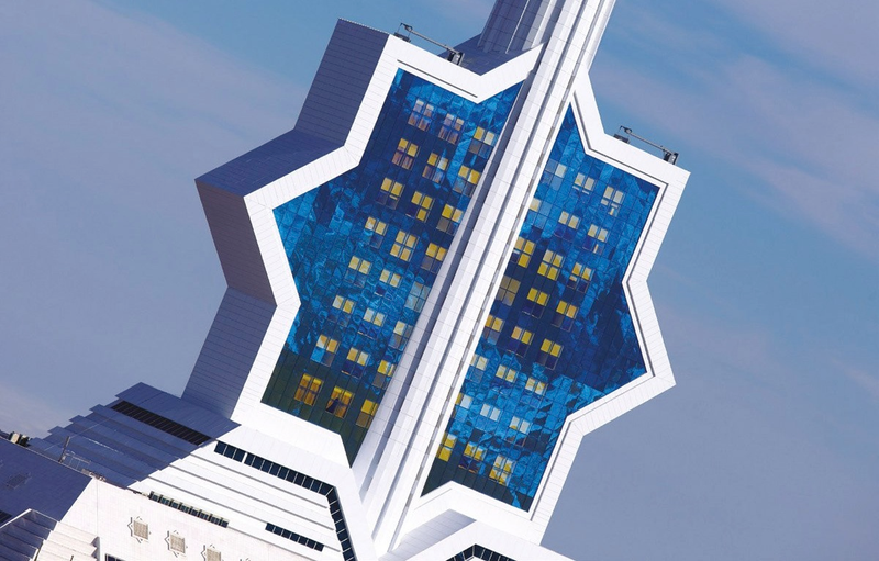 Illustration for article titled Turkmenistan's Astonishing Attempt To Build A City Of The Future